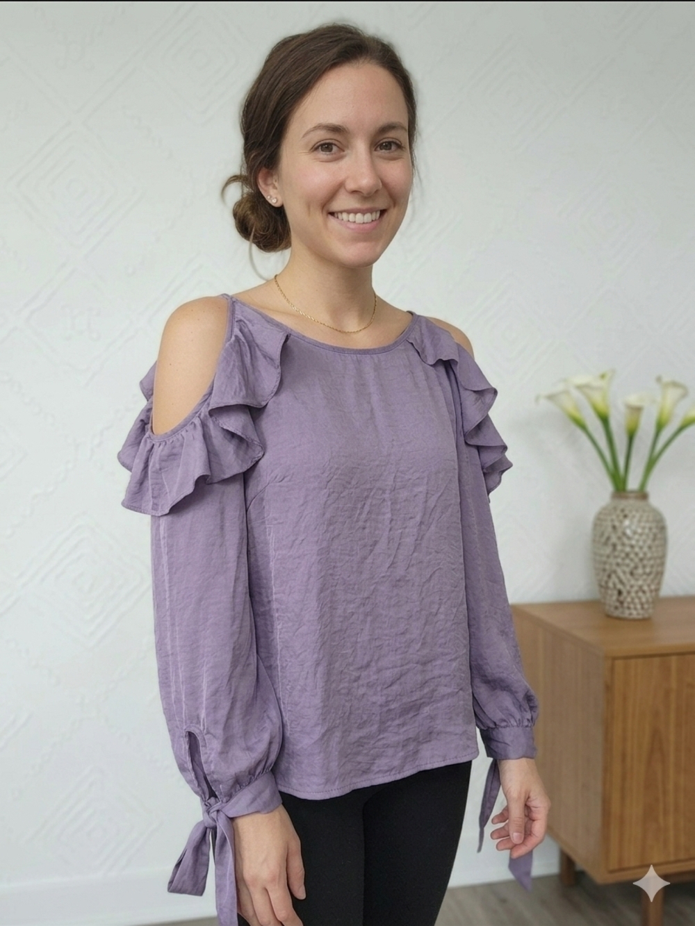 Francesca's Collections Lavender Cold-Shoulder Ruffle Blouse